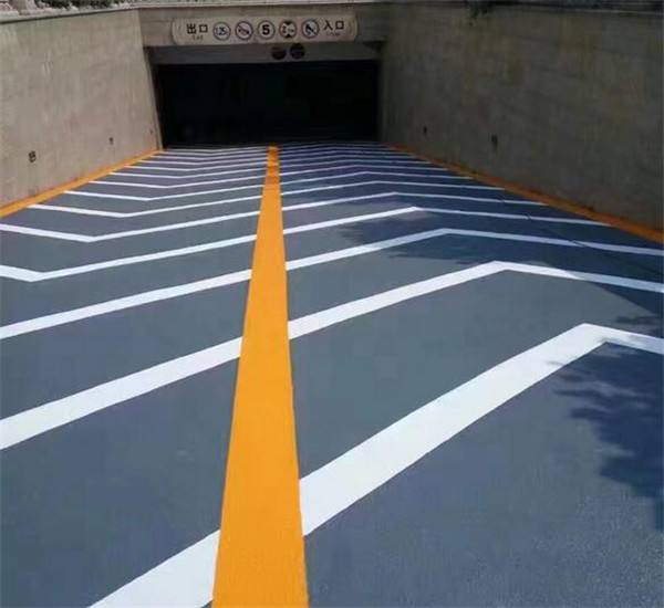 無震動止滑坡道